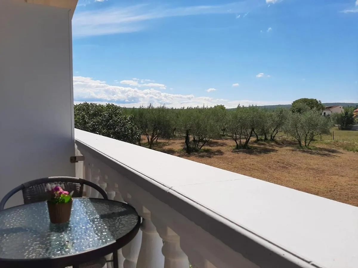 Bed and Breakfast Pansion Katarina Malinska 3*,  Croazia